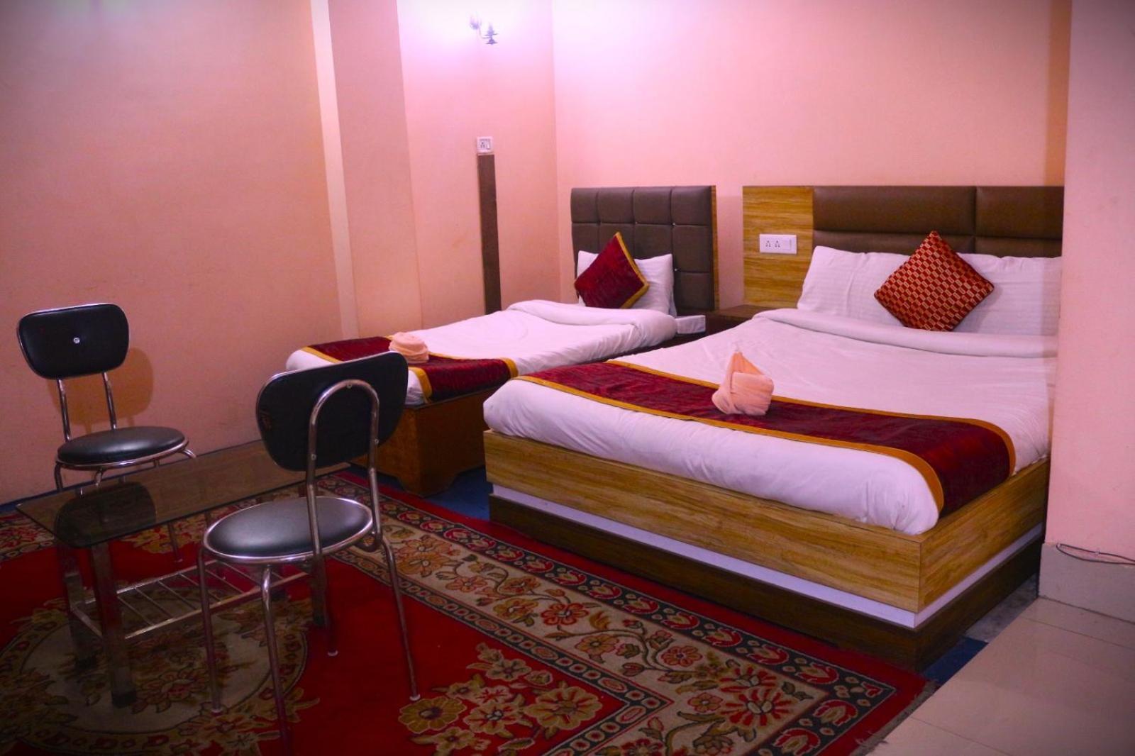 Hotel Jaswin Shanti Priya Дарджилинг Екстериор снимка